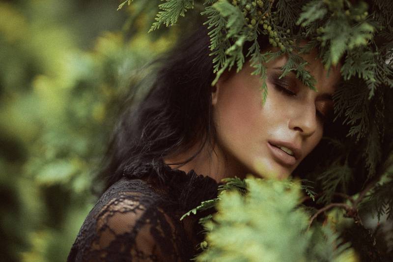 How to Use Moisturizer for Oily Skin Without Looking Greasy