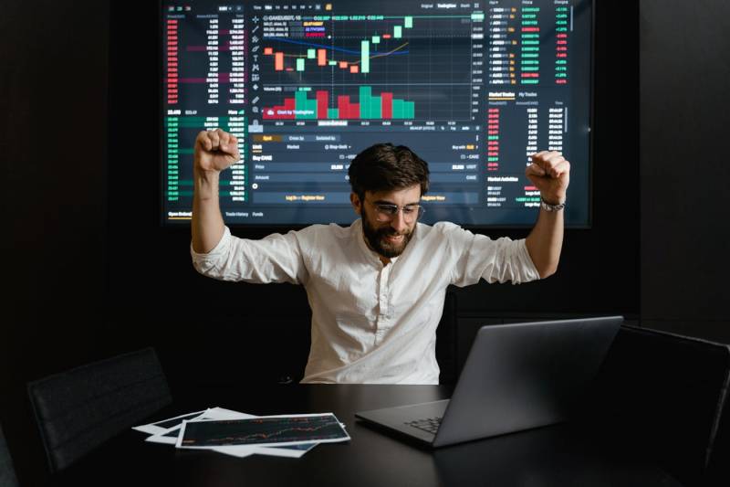 Understanding How to Evaluate a Broker: An Elev8 Case Study